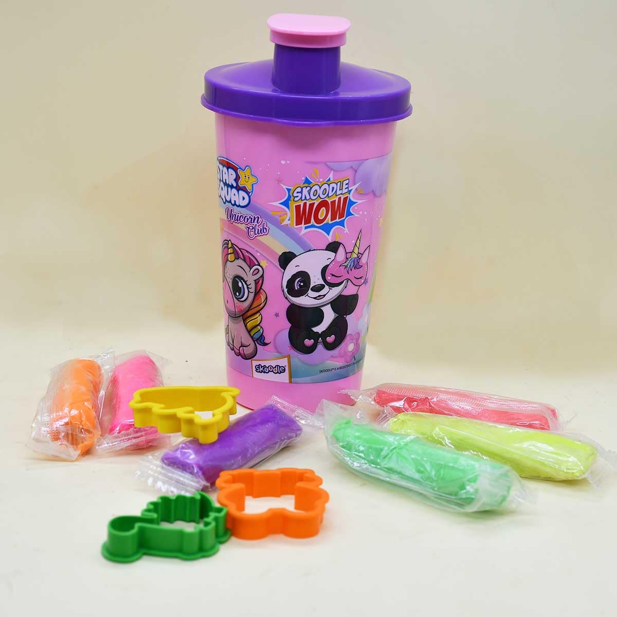 Lion Rakhi for Kids with Sipper Bottle Lion Rakhi for Kids with Sipper Bottle