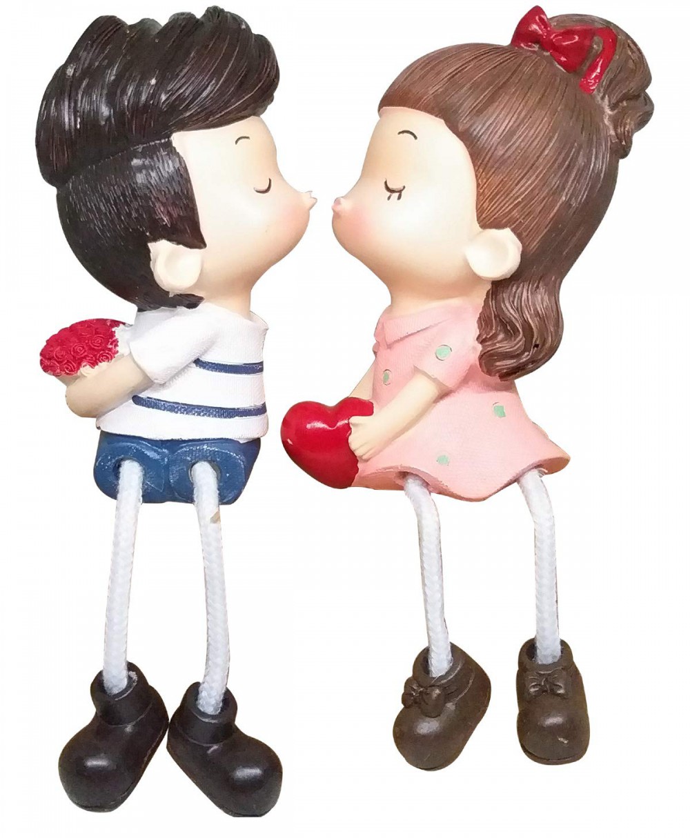 Valentine Day Love Gift for Girlfriend or Wife - Greeting Card, Coffee Mug & Love Couple Showpiece Valentine Day Love Gift for Girlfriend or Wife - Greeting Card, Coffee Mug & Love Couple Showpiece