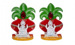 Lord Ganesha and Goddess Laxmi Idols with Handmade Wooden Kalash Chowki