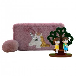 A Women's Hand Clutch With Romantic Couple Tree